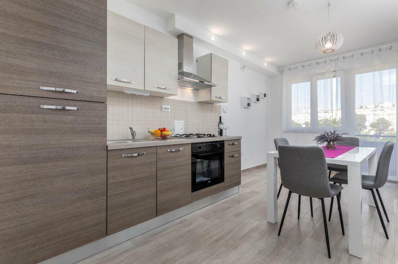Apartment Sole Pula Eksteriør billede